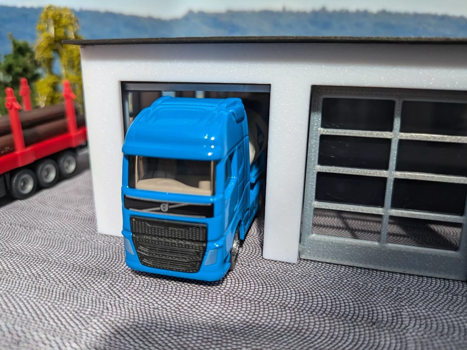 Fahrzeughalle mit Schiebetoren | Spur N | 1:160