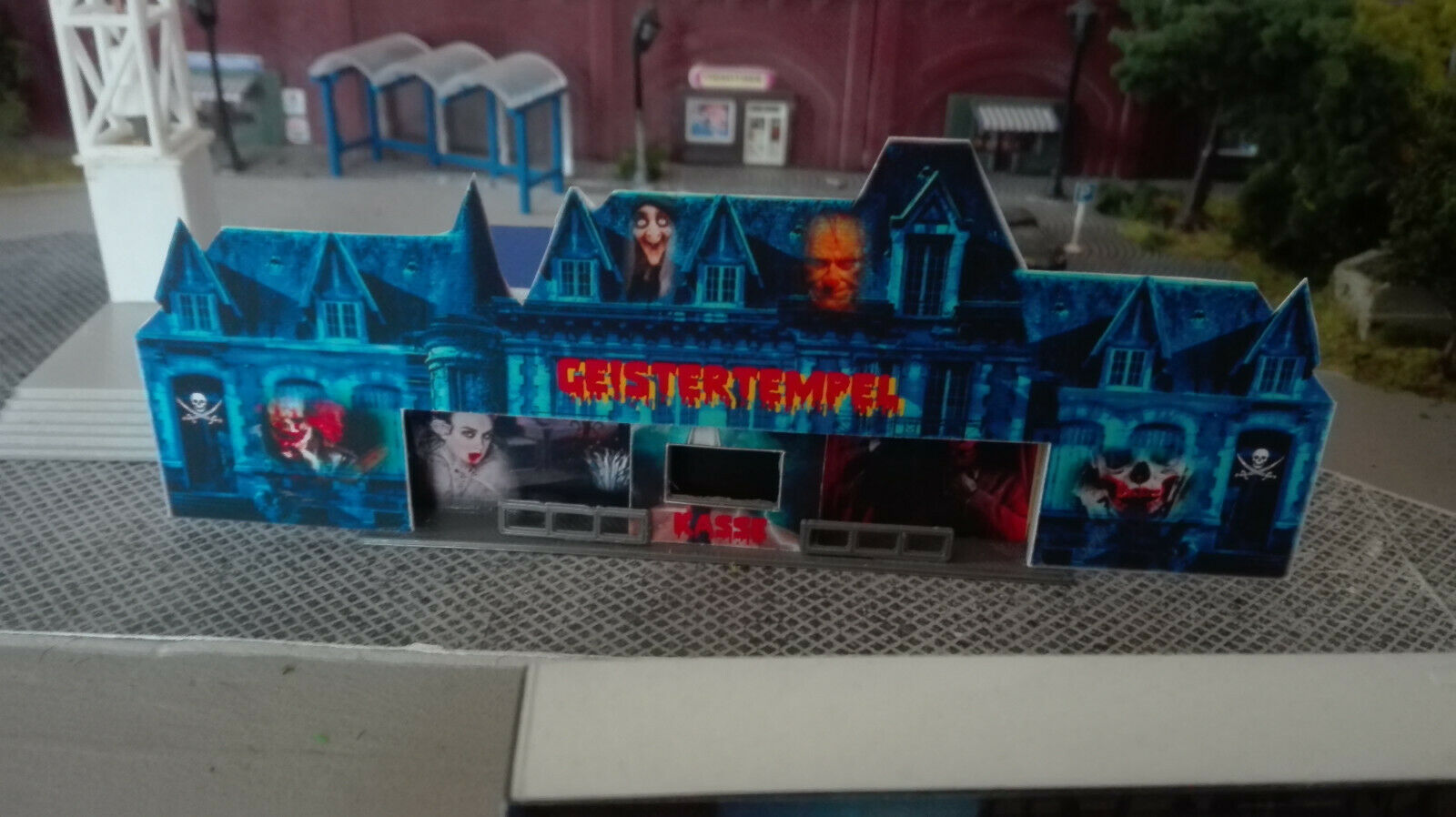 Geisterbahn mit Sound | LED Lichtshow | Kirmes | Rummel| Funktionsmodell 1:160