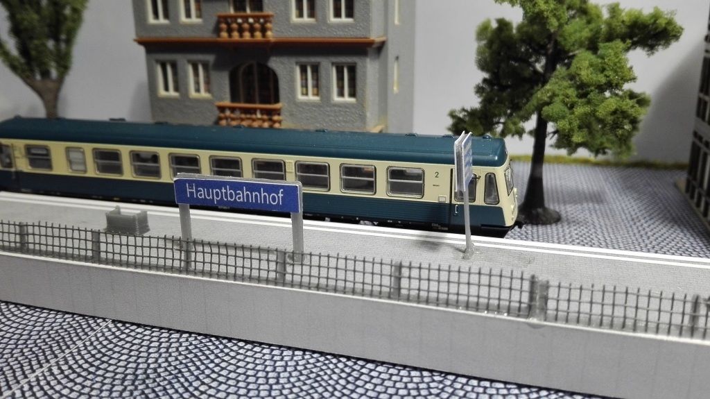 moderner Bahnsteig | Spur N | 1:160 | Bausatz Epoche VI