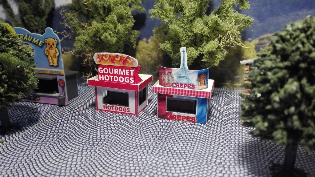 2 Kirmesbuden Hot Dog und Crepes | Spur N | Kirmes | Rummel Lasercut Bausatz
