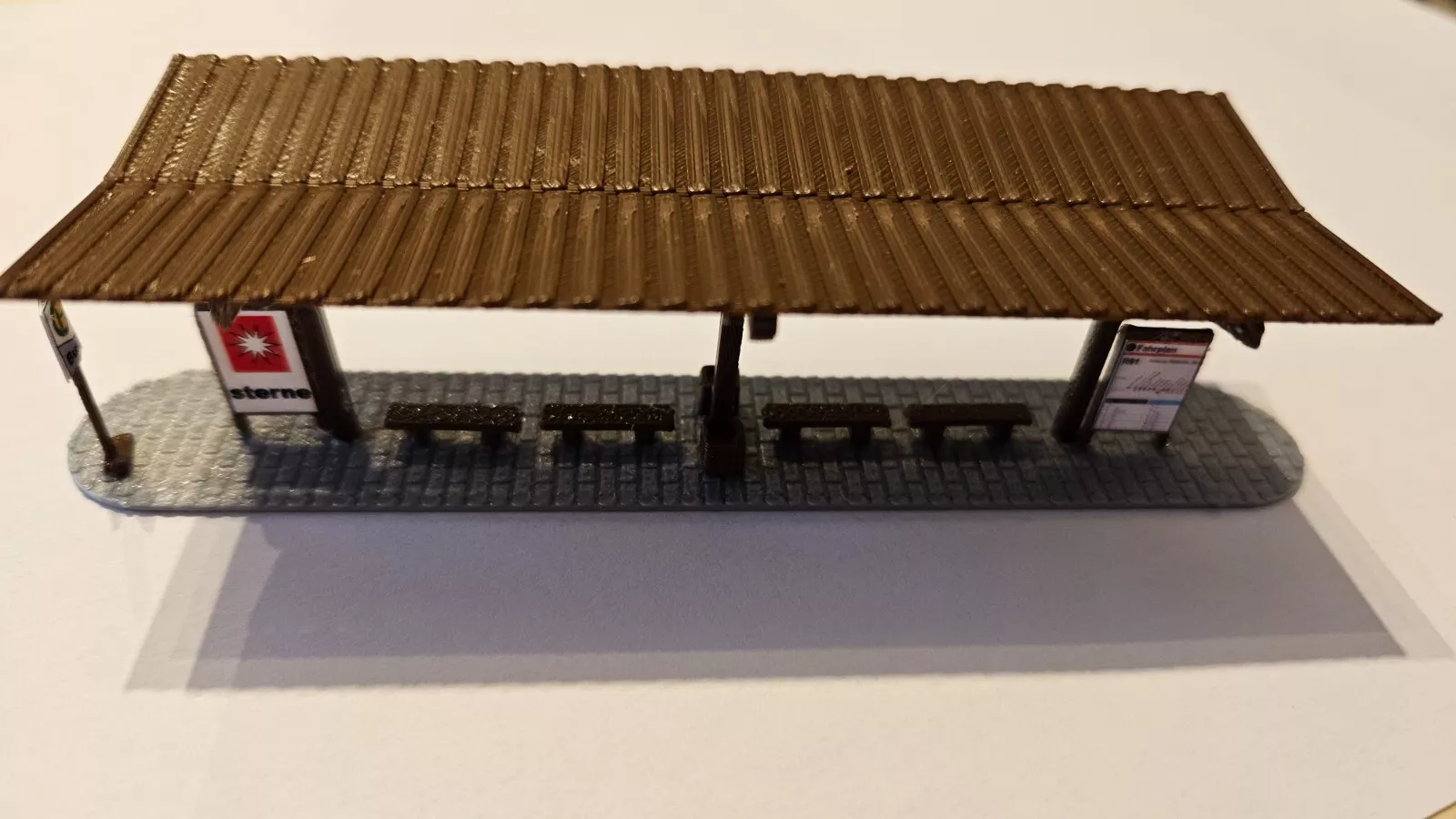 Busbahnhof doppelseitig | Spur N | Haltestelle Bausatz