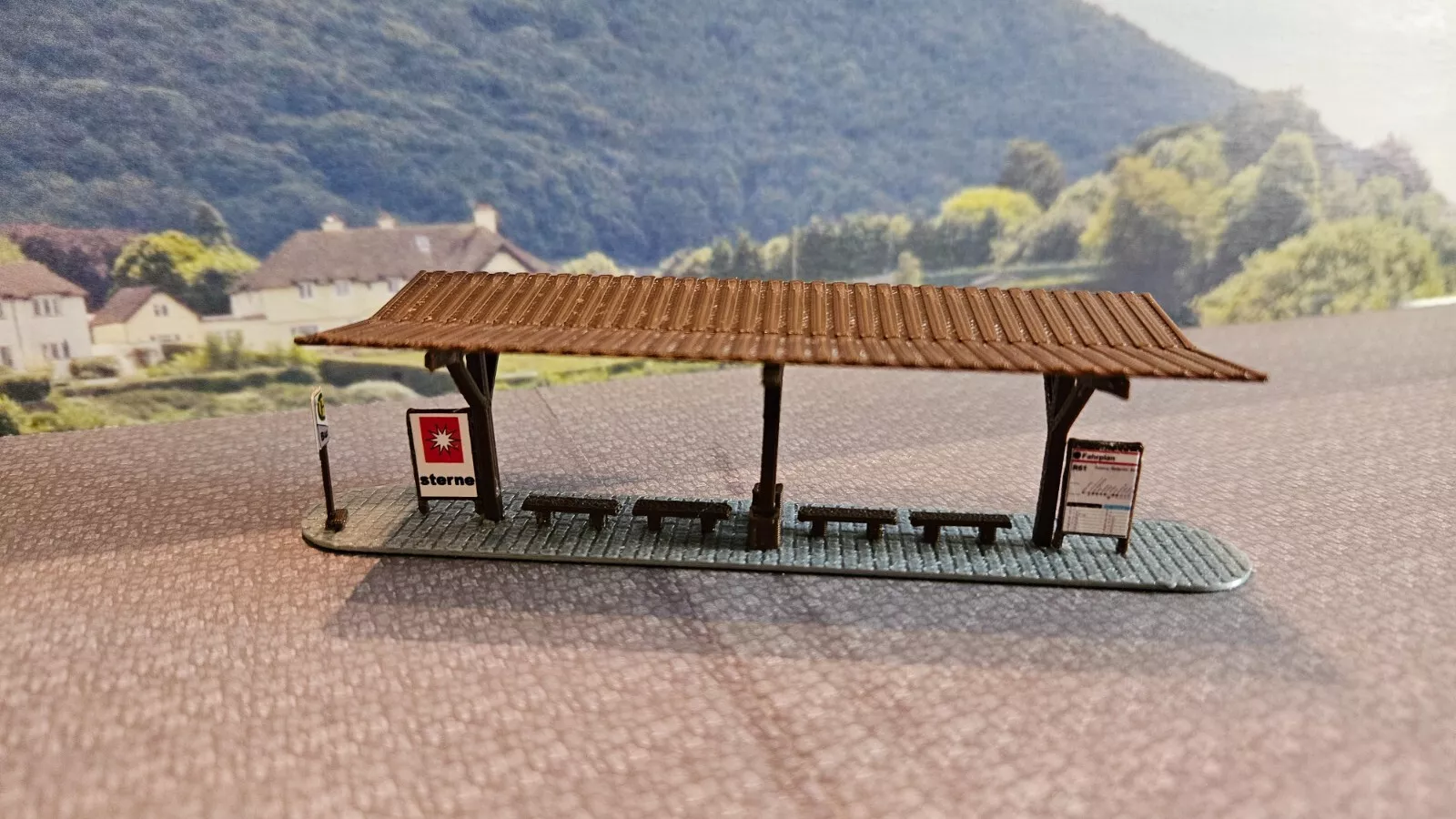 Busbahnhof doppelseitig | Spur N | Haltestelle Bausatz