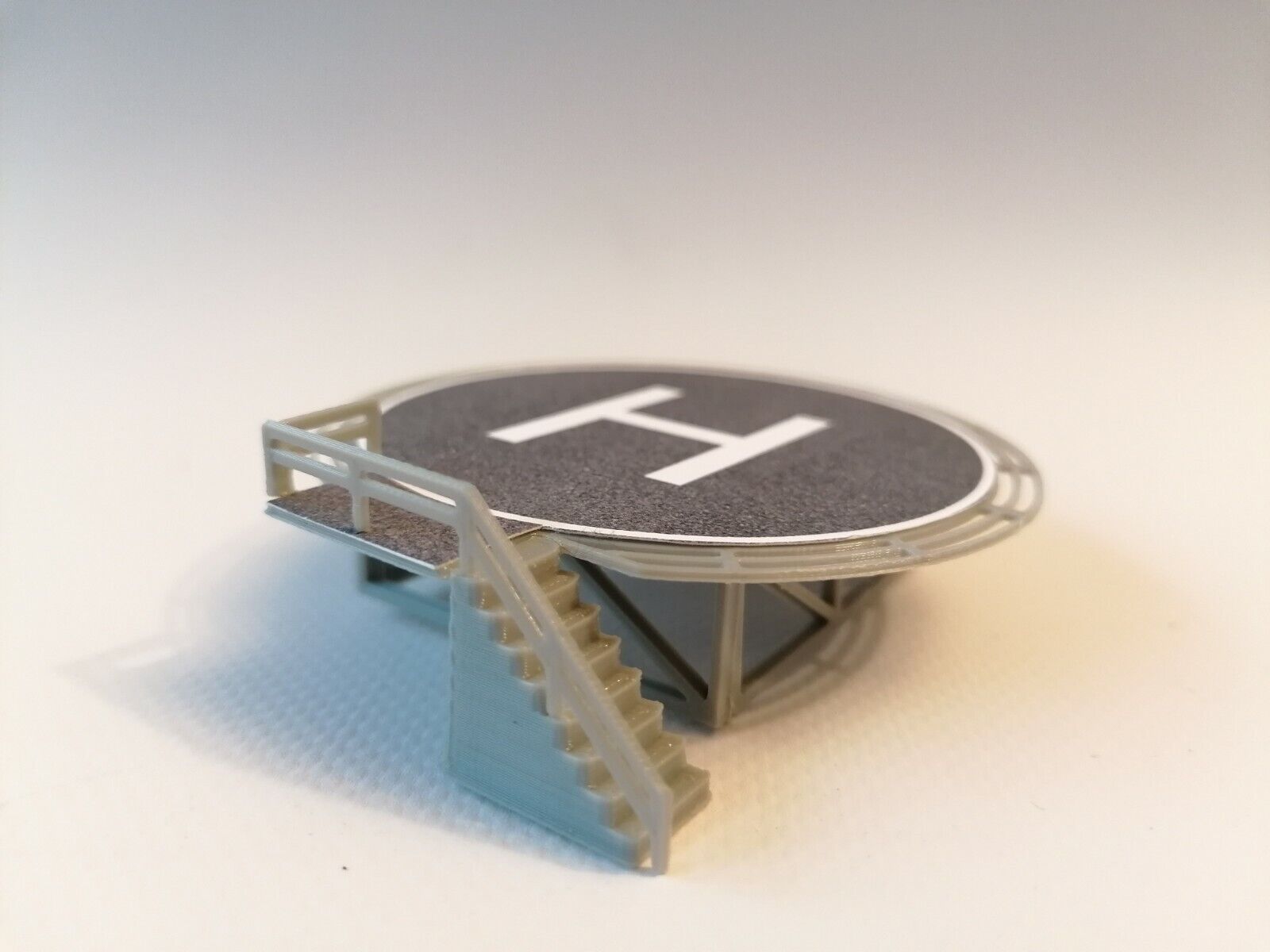 Hubschrauberlandeplatz | Helikopter Landeplatz | Heliport | Spur TT | 1:120