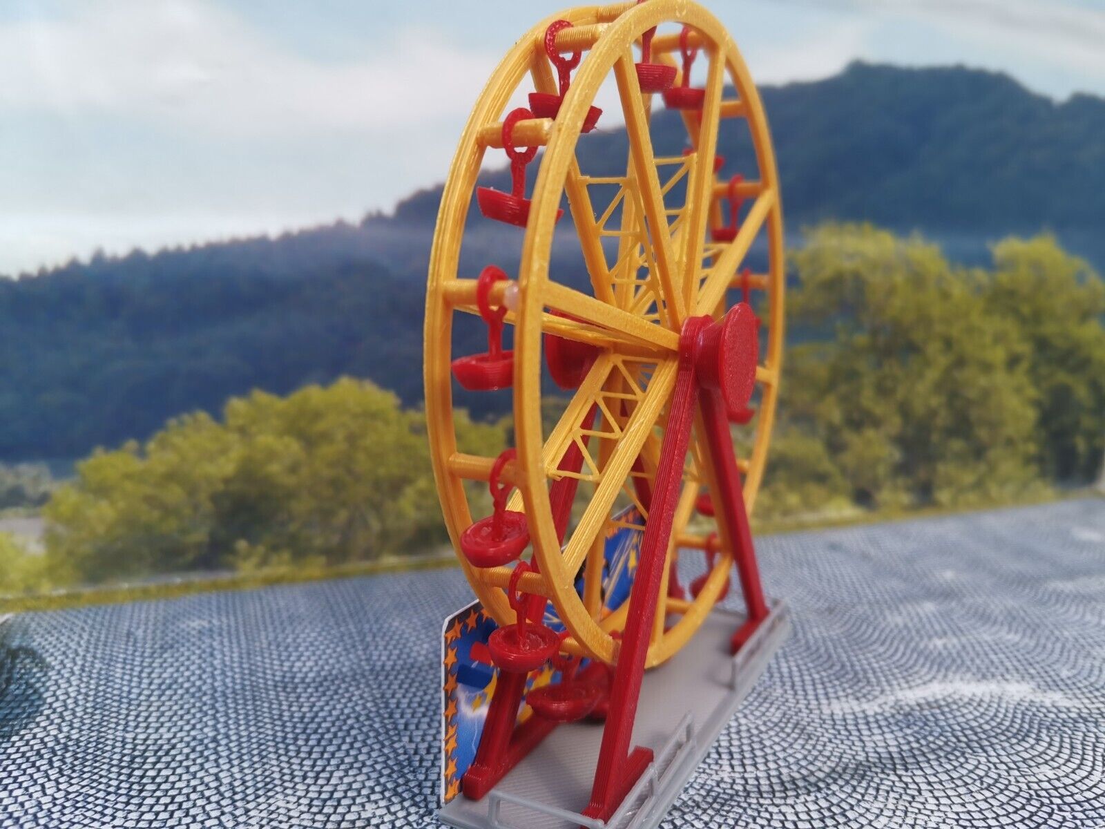 Riesenrad 1:220 | Fahrgeschäft Karussell Bausatz| Standmodell Spur Z |