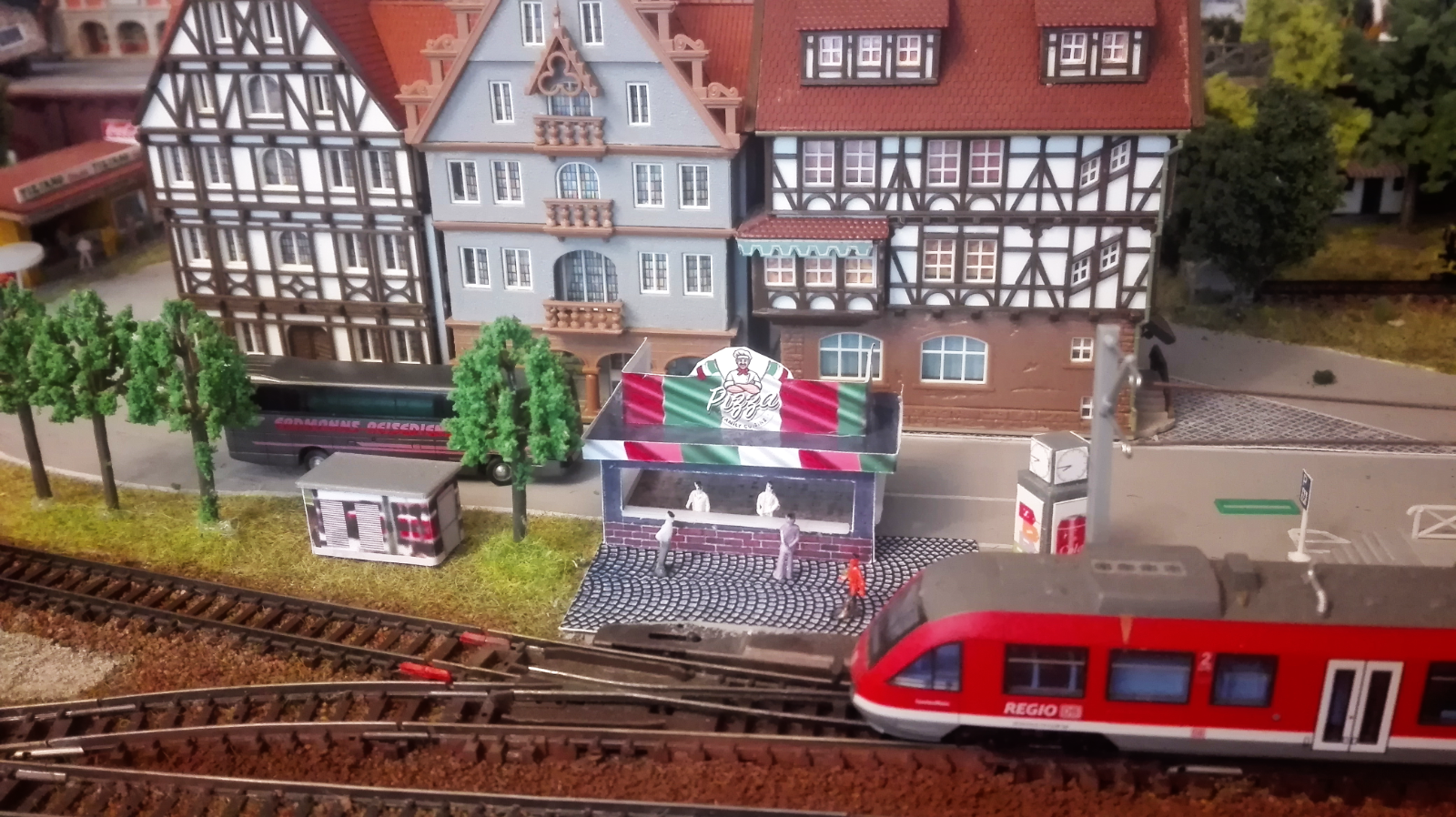 Pizzastand | Pizzeria | für Rummel oder Straßenfest |Lasercut Bausatz 1:87